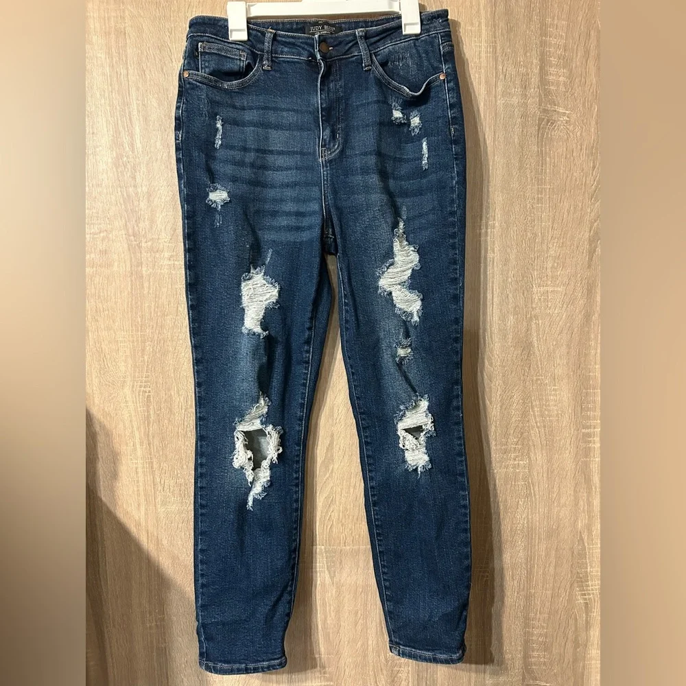 Judy Blue Distressed Blue Jeans Size 13/31 Boyfriend Fit